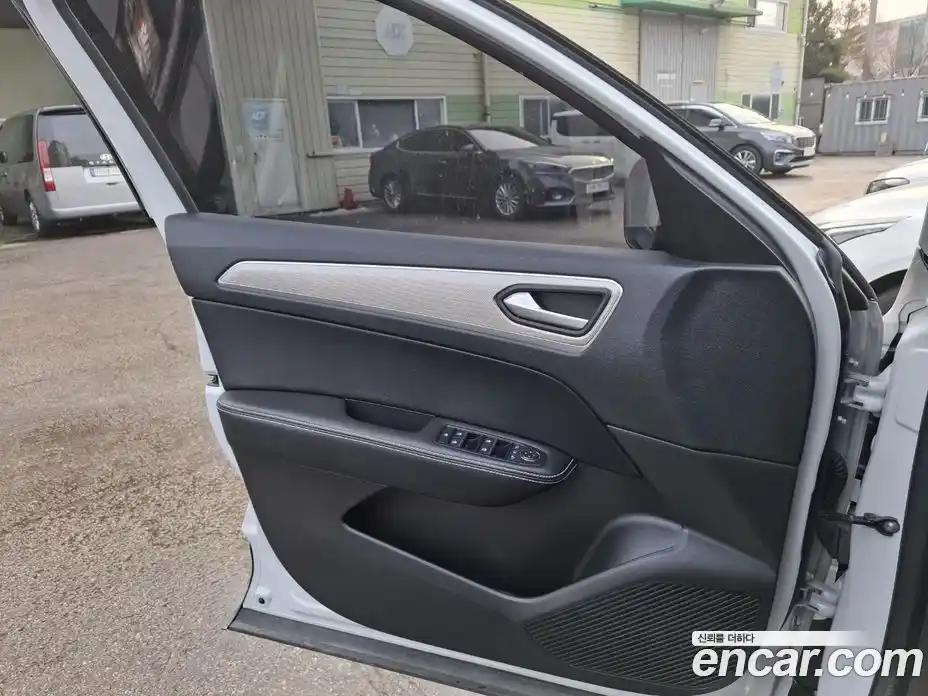 Renault XM3 2023 1.6 Автомат в Москве № 222857, фото 6