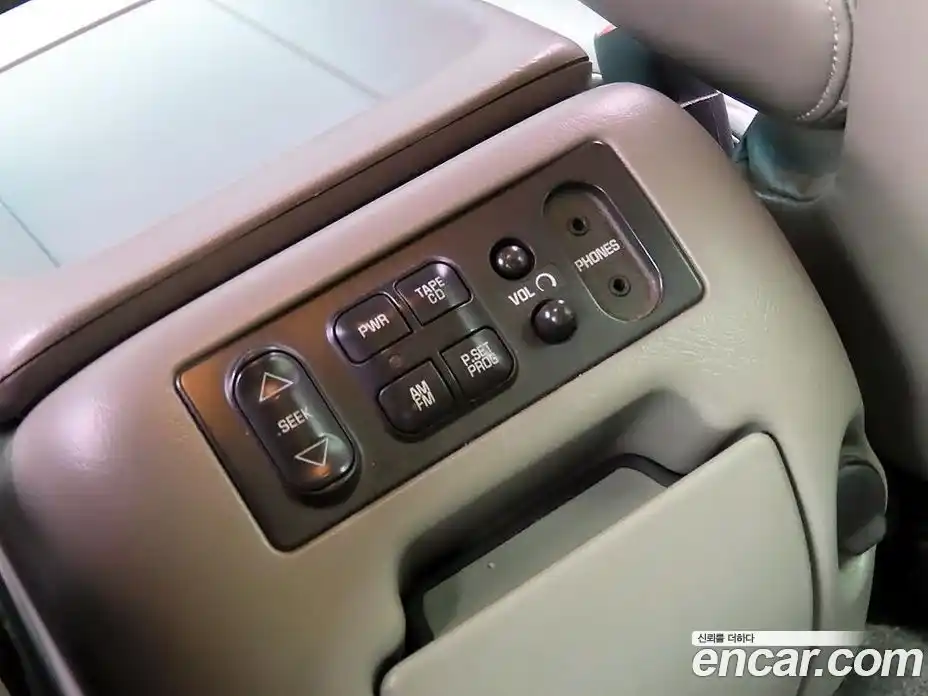 Chevrolet Tahoe 2000 5.3 Автомат в Москве № 375843, фото 15