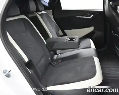 Kia EV6 2023 Автомат в Москве № 50753, миниатюра 12