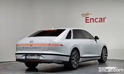Hyundai Grandeur 2023 1.6 Автомат в Москве № 714234, миниатюра 2