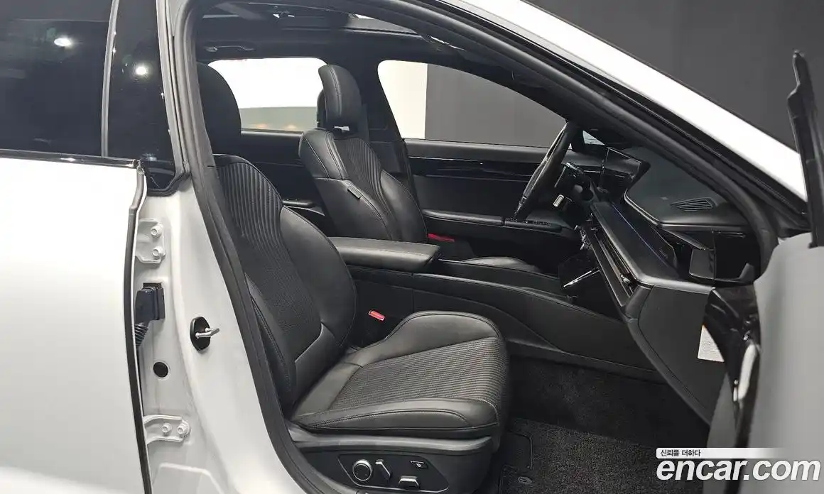 Hyundai Grandeur 2023 1.6 Автомат в Москве № 714258, фото 10