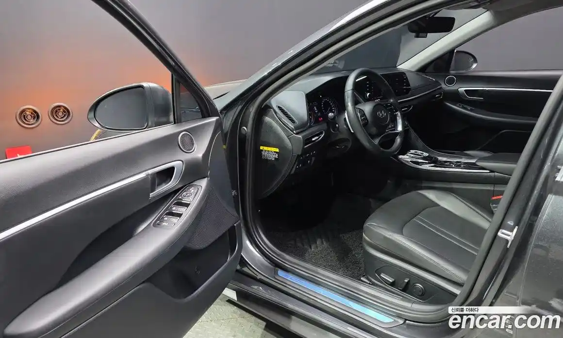 Hyundai Sonata 2020 2.0 Автомат в Москве № 714480, фото 11