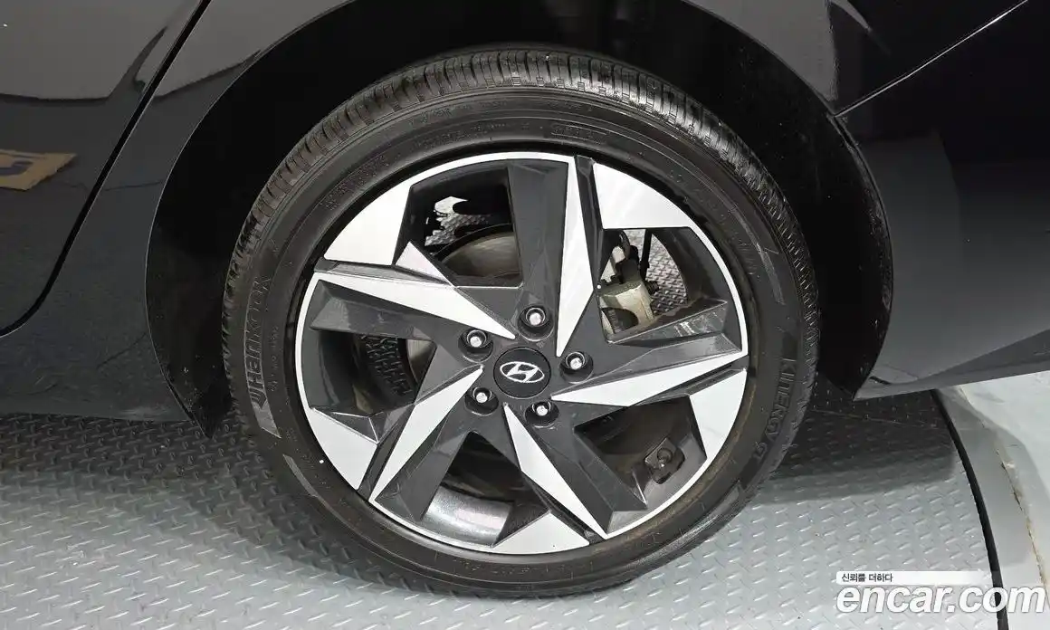 Hyundai Avante 2022 1.6 Автомат в Москве № 714581, фото 5