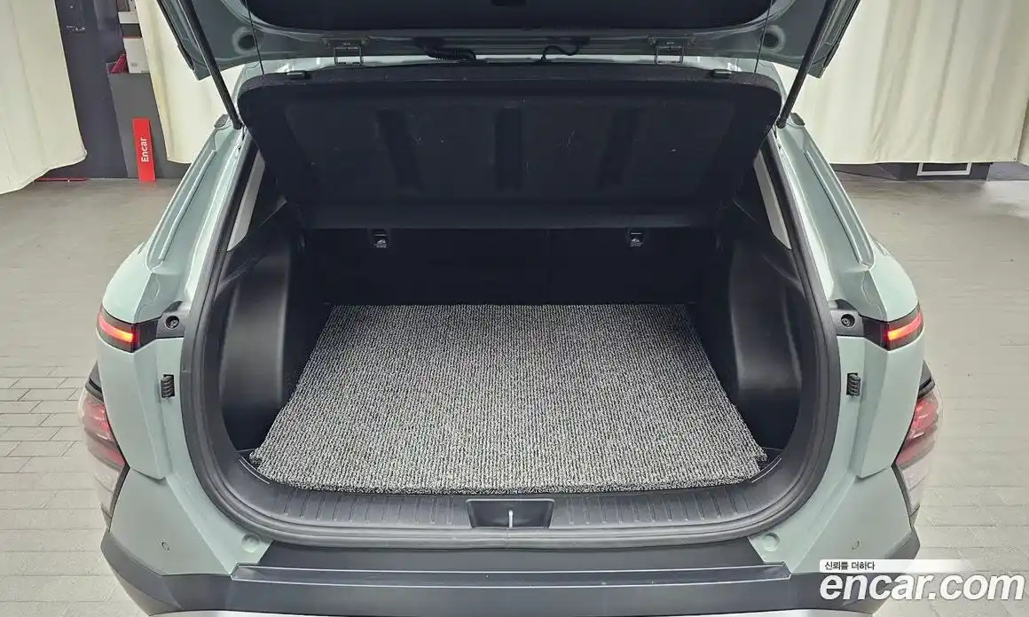 Hyundai Kona 2023 1.6 Автомат в Москве № 714940, фото 20