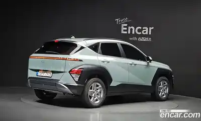 Hyundai Kona 2023 1.6 Автомат в Москве № 714940, миниатюра 2