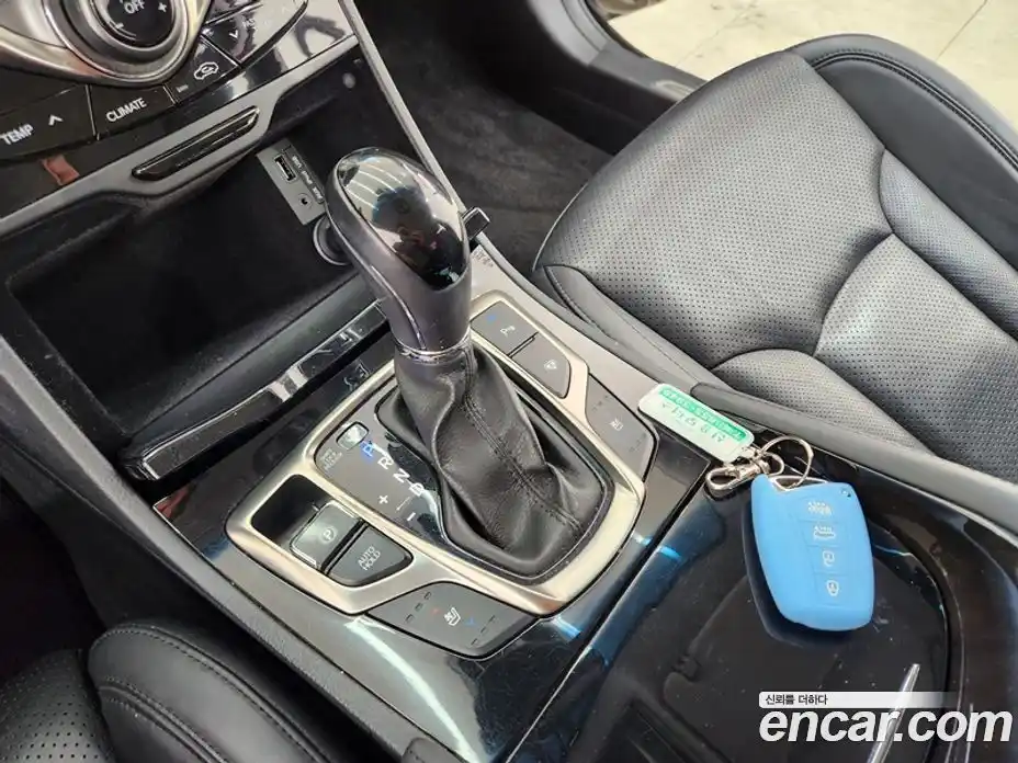 Hyundai Grandeur 2011 3.0 Автомат в Москве № 715228, фото 17