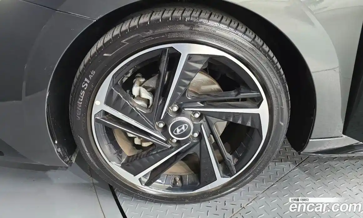 Hyundai Avante 2021 1.6 Автомат в Москве № 715348, фото 5