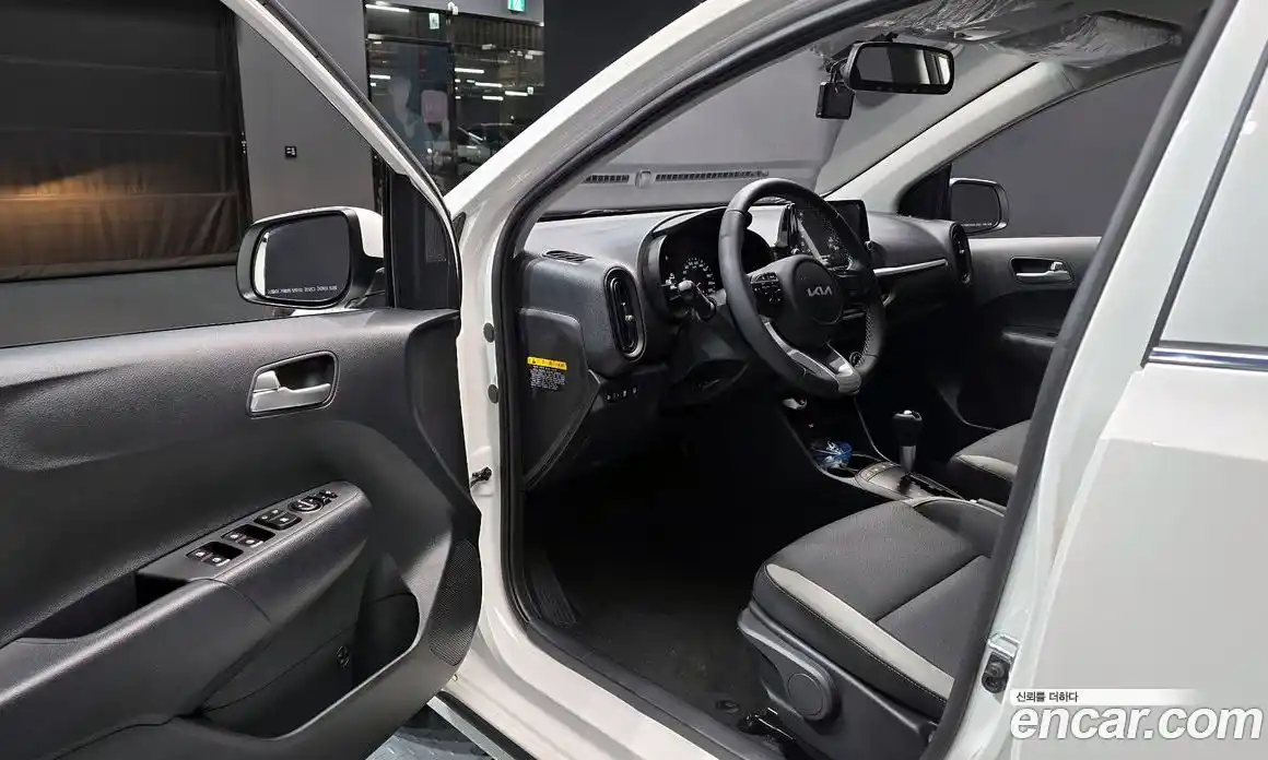 Kia Morning 2023 1.0 Автомат в Москве № 715574, фото 11