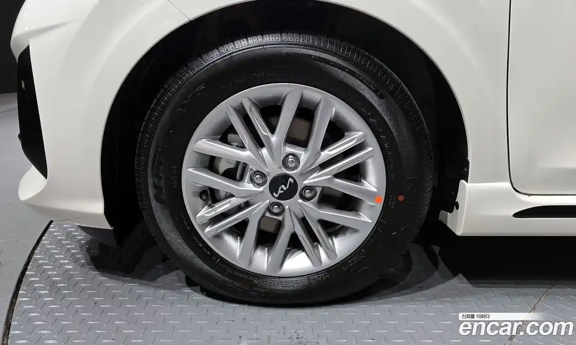 Kia Morning 2023 1.0 Автомат в Москве № 715574, фото 5