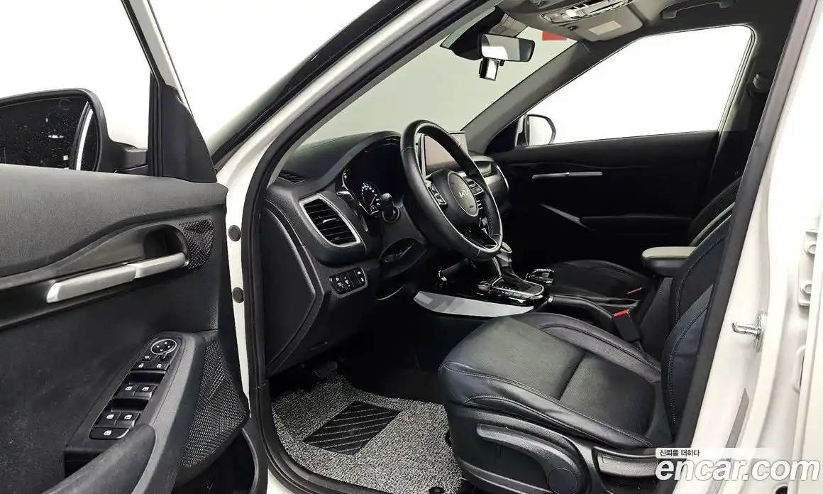 Kia Seltos 2022 1.6 Автомат в Москве № 716448, фото 11