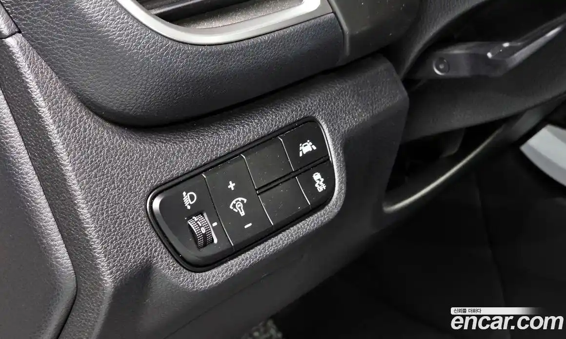 Kia Seltos 2022 1.6 Автомат в Москве № 716448, фото 15