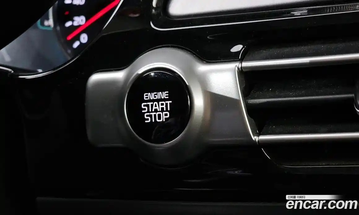 Kia Seltos 2022 1.6 Автомат в Москве № 716448, фото 18