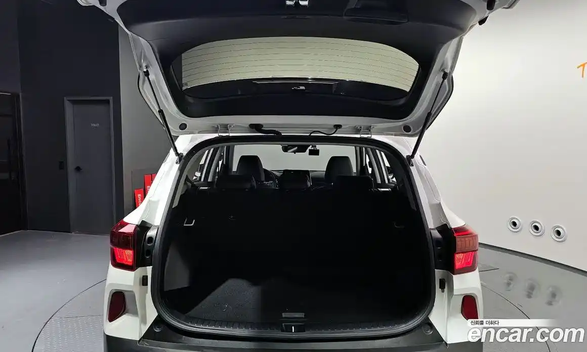 Kia Seltos 2022 1.6 Автомат в Москве № 716448, фото 20