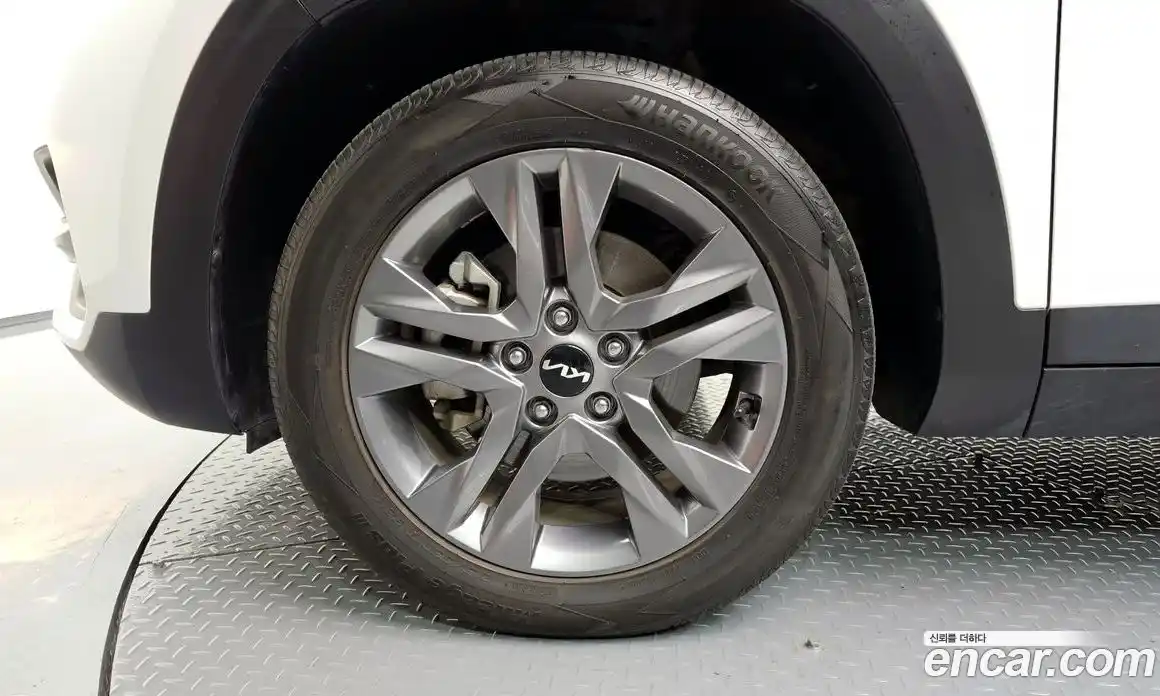 Kia Seltos 2022 1.6 Автомат в Москве № 716448, фото 5