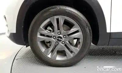 Kia Seltos 2022 1.6 Автомат в Москве № 716448, миниатюра 5