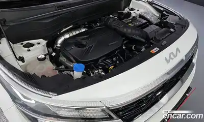 Kia Seltos 2022 1.6 Автомат в Москве № 716448, миниатюра 6