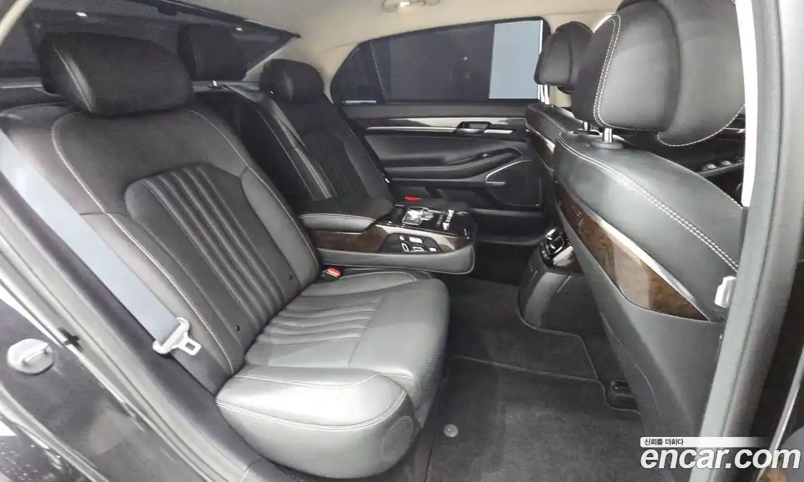 Genesis G90 2019 3.8 Автомат в Москве № 716969, фото 12