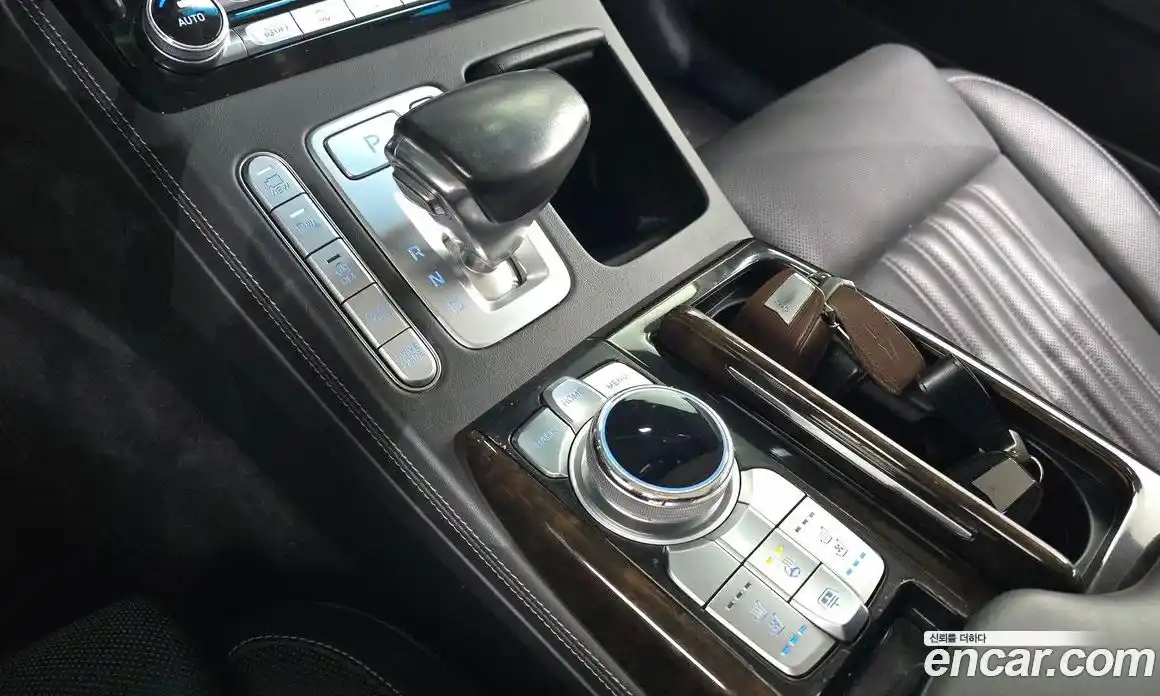 Genesis G90 2019 3.8 Автомат в Москве № 716969, фото 9