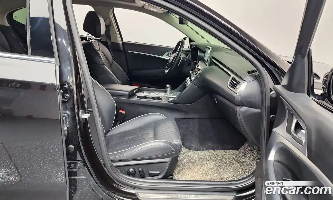 Genesis G70 2017 2.0 Автомат в Москве № 717146, фото 11