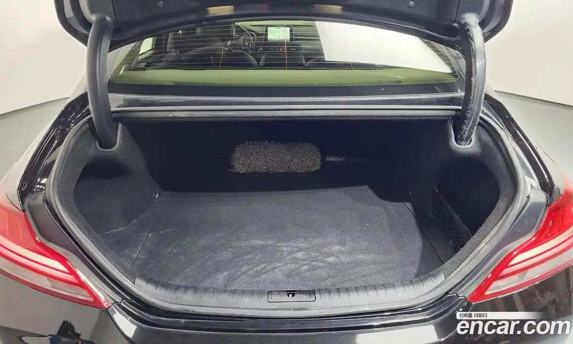 Genesis G70 2017 2.0 Автомат в Москве № 717146, фото 20