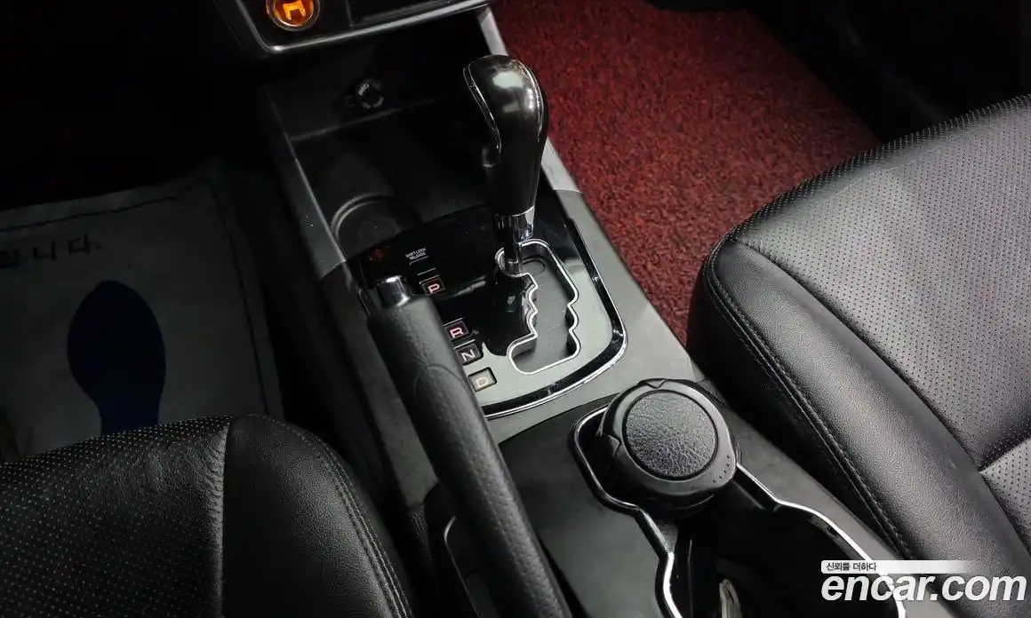 SsangYong Korando 2015 2.0 Автомат в Москве № 718301, фото 9