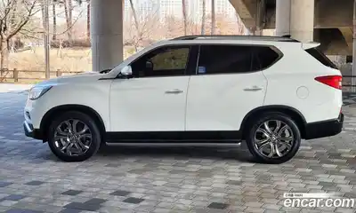 SsangYong Rexton 2017 2.2 Автомат в Москве № 718681, миниатюра 5