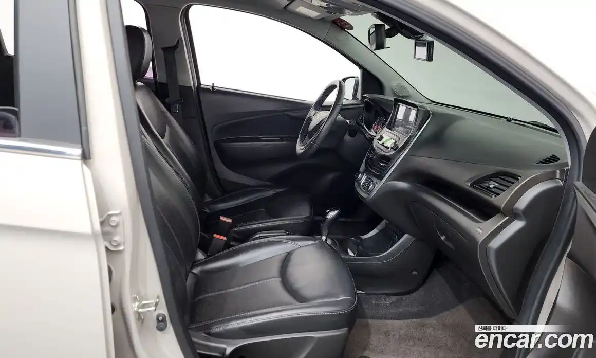 Chevrolet Spark 2016 1.0 Автомат в Москве № 718925, фото 11