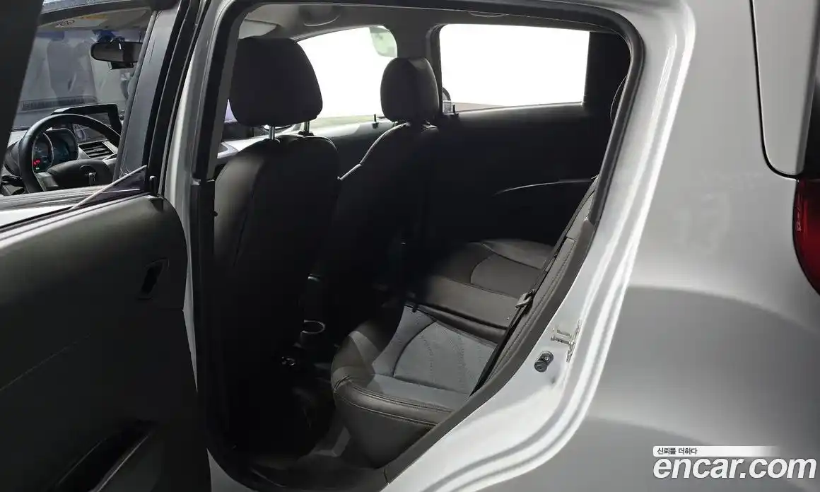 Chevrolet Spark 2014 1.0 Автомат в Москве № 718985, фото 11