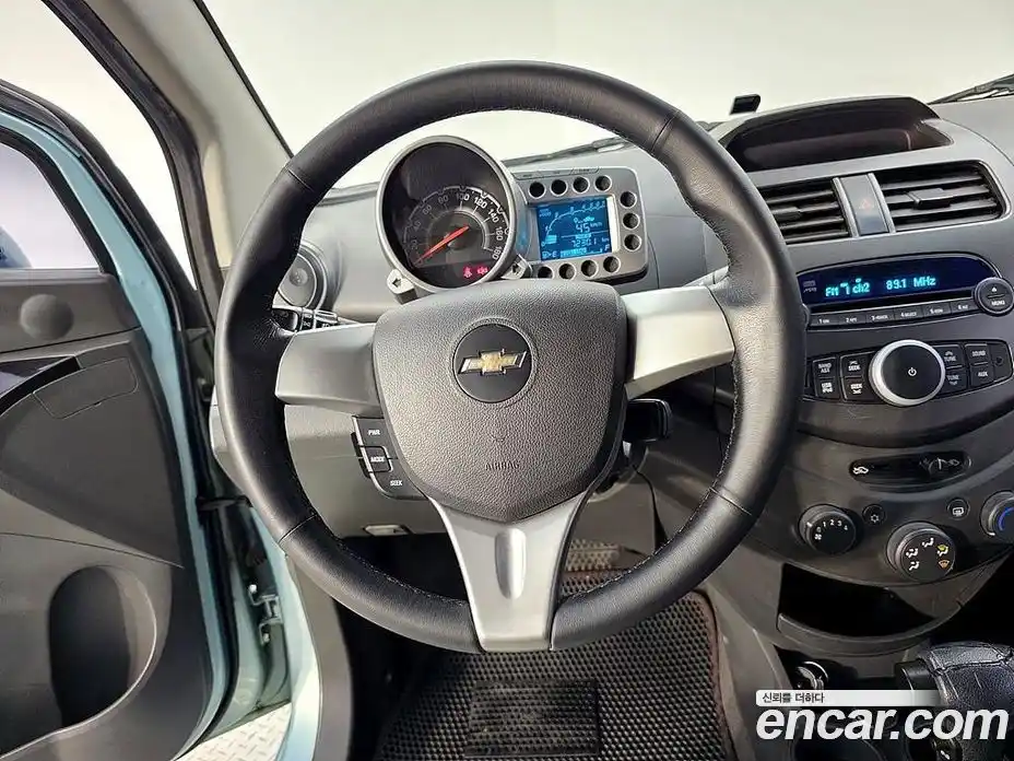 Chevrolet Spark 2012 1.0 Автомат в Москве № 719020, фото 12