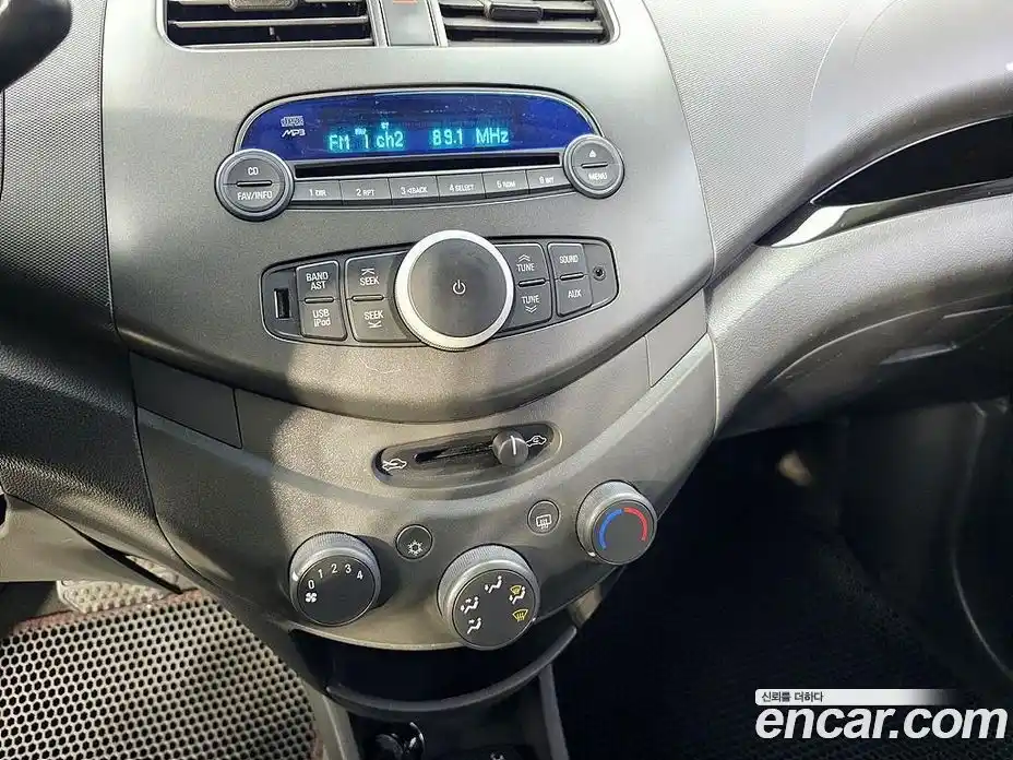 Chevrolet Spark 2012 1.0 Автомат в Москве № 719020, фото 13