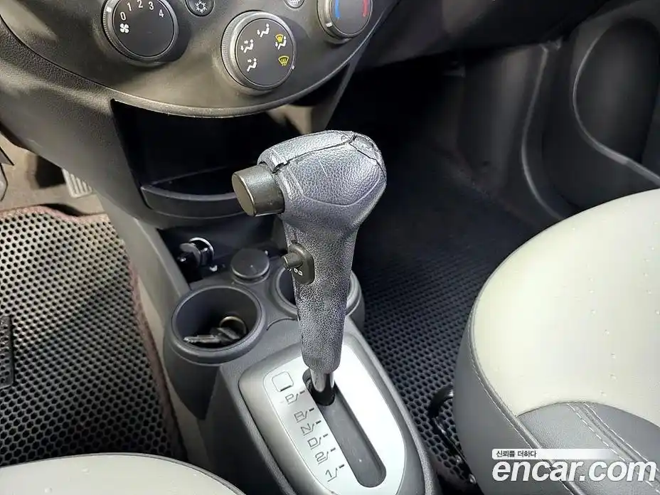 Chevrolet Spark 2012 1.0 Автомат в Москве № 719020, фото 14