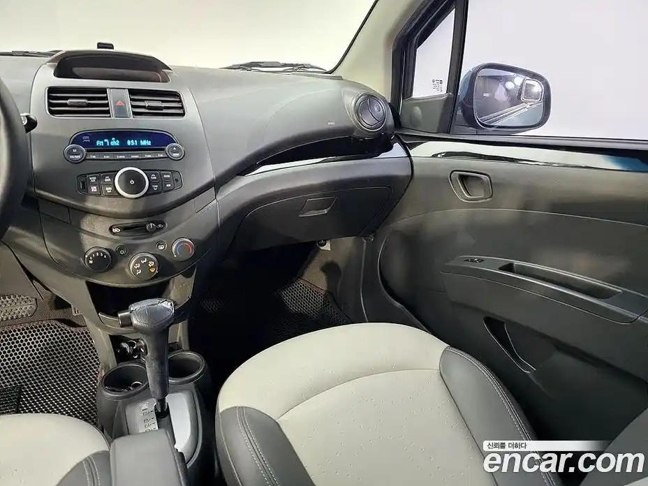 Chevrolet Spark 2012 1.0 Автомат в Москве № 719020, фото 9