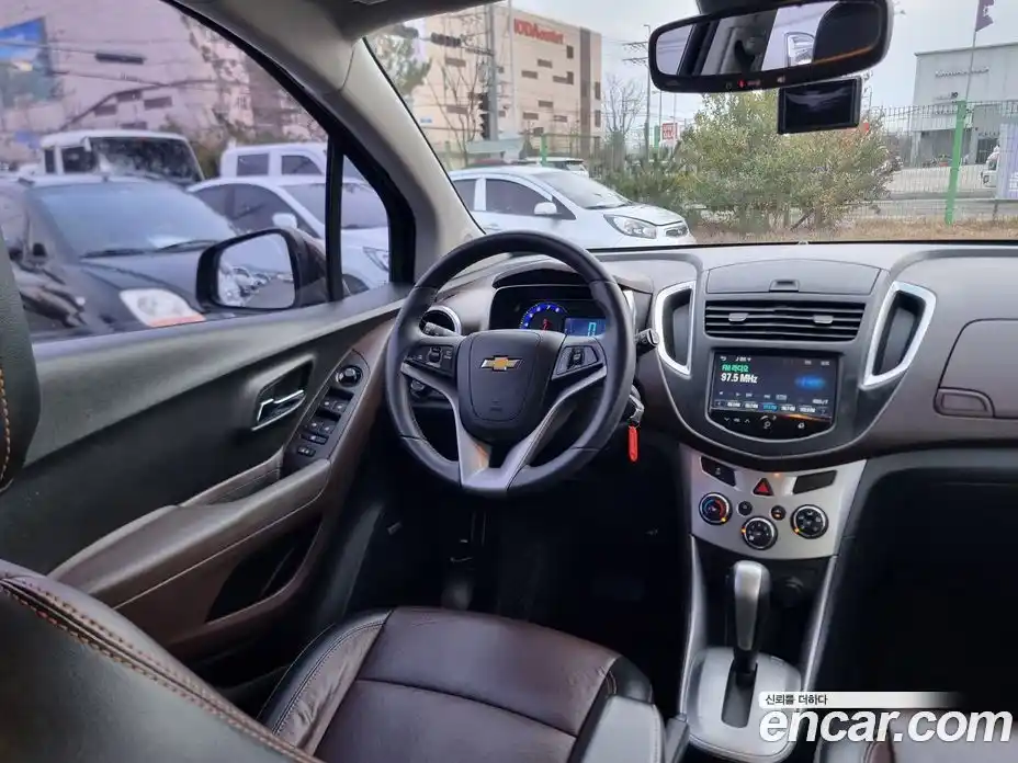 Chevrolet Trax 2014 1.4 Автомат в Москве № 719385, фото 12