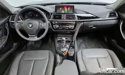 BMW 3-Series 2018 2.0 Автомат в Москве № 720594, миниатюра 7