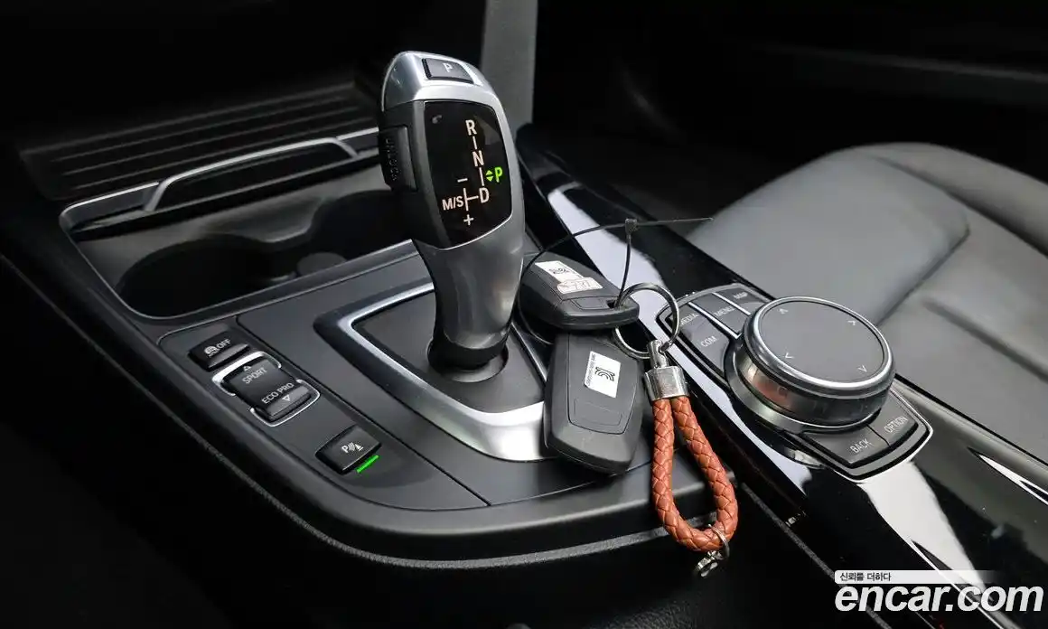 BMW 3-Series 2018 2.0 Автомат в Москве № 720594, фото 9