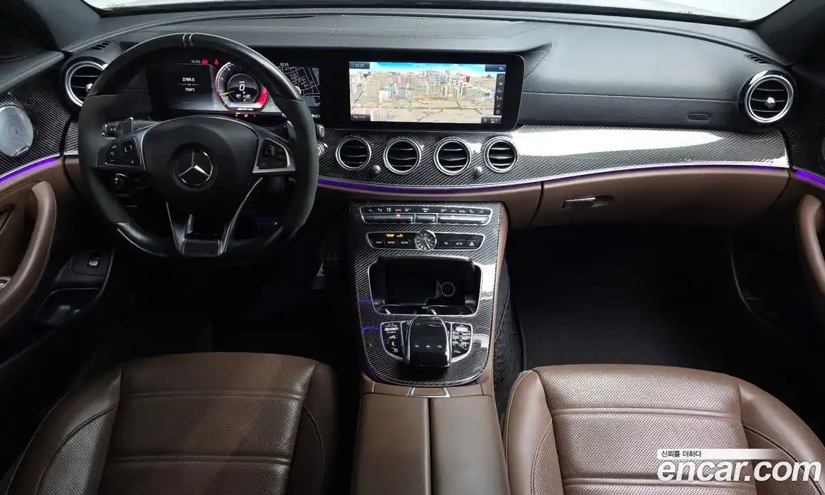 Mercedes-Benz E-Class 2018 4.0 Автомат в Москве № 722606, фото 7