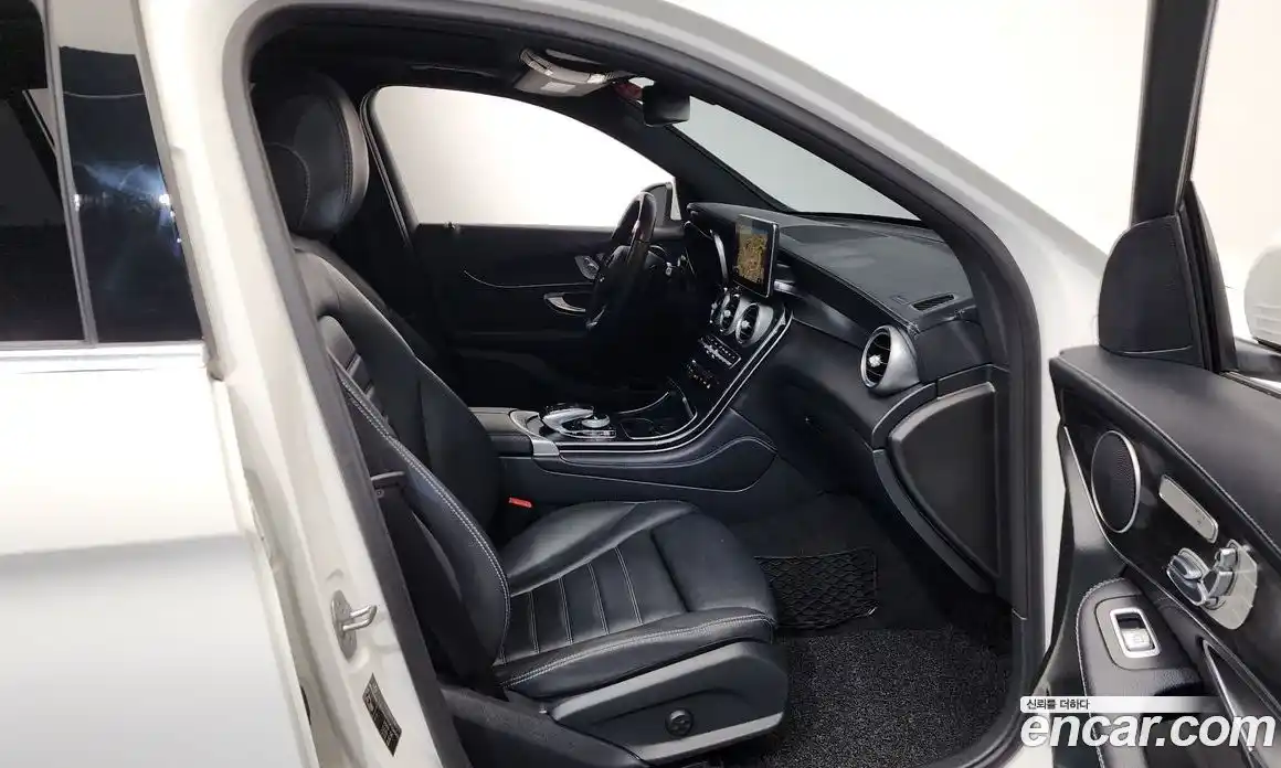 Mercedes-Benz GLC-Class 2018 2.1 Автомат в Москве № 722769, фото 11