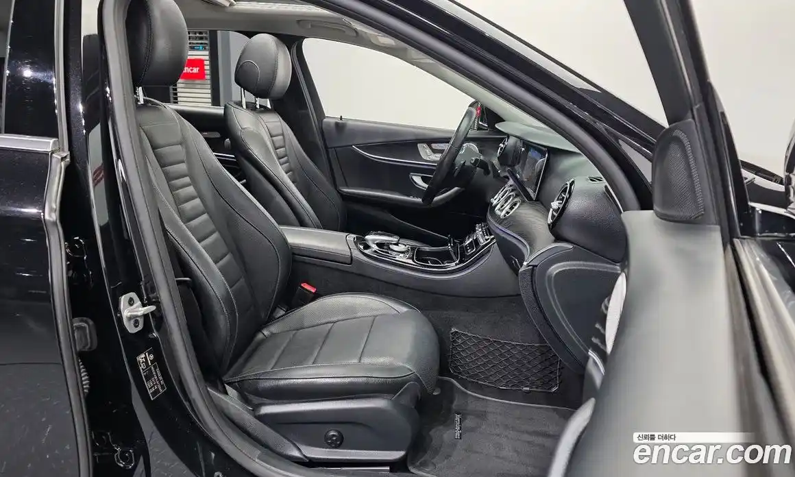 Mercedes-Benz E-Class 2020 2.0 Автомат в Москве № 722913, фото 11