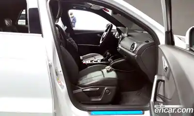 Audi Q2 2023 2.0 Автомат в Москве № 723155, миниатюра 11