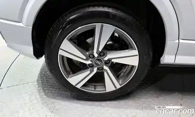 Audi Q2 2023 2.0 Автомат в Москве № 723155, миниатюра 5