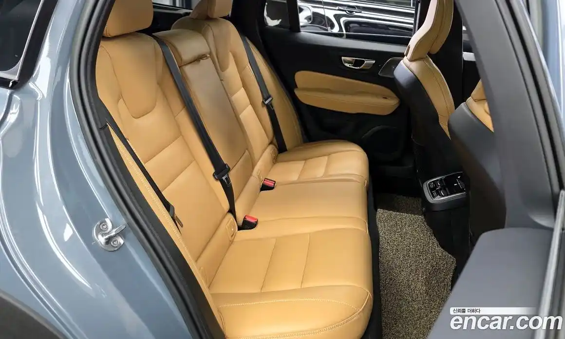 Volvo V60 2022 2.0 Автомат в Москве № 724096, фото 12