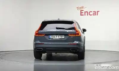 Volvo V60 2022 2.0 Автомат в Москве № 724096, миниатюра 4