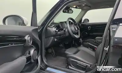 Mini Cooper 2023 1.5 Автомат в Москве № 724735, миниатюра 12