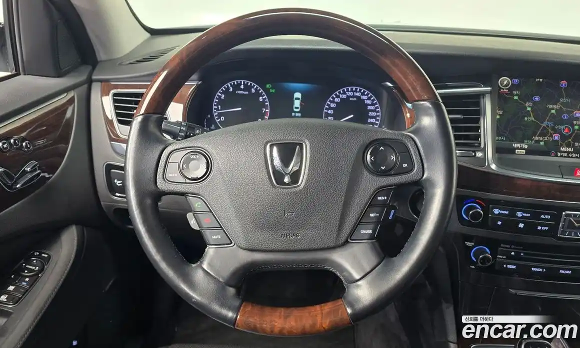 Hyundai Equus 2014 3.8 Автомат в Москве № 745682, фото 13