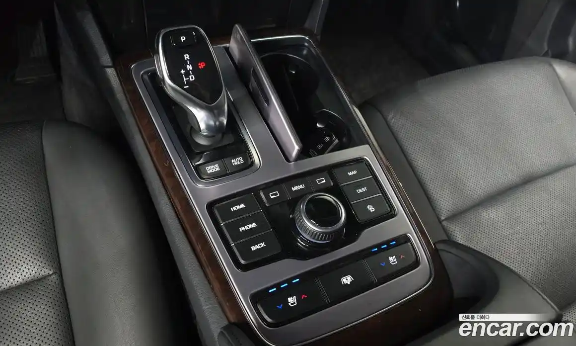 Hyundai Equus 2014 3.8 Автомат в Москве № 745682, фото 9