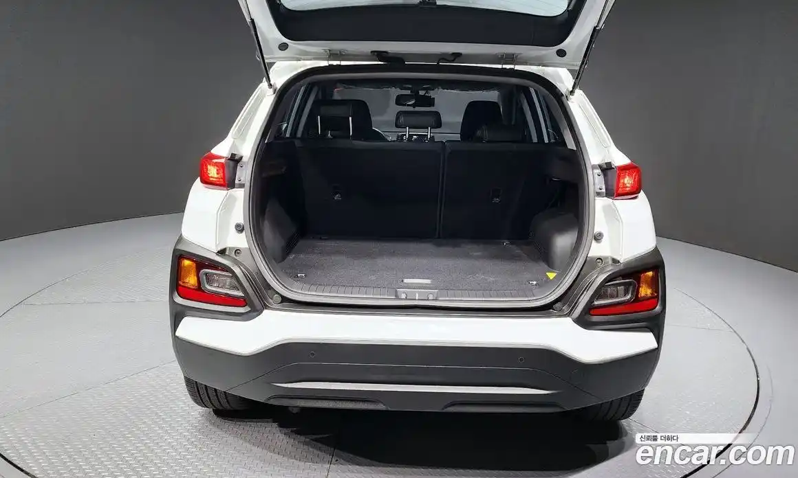 Hyundai Kona 2018 1.6 Автомат в Москве № 745718, фото 20