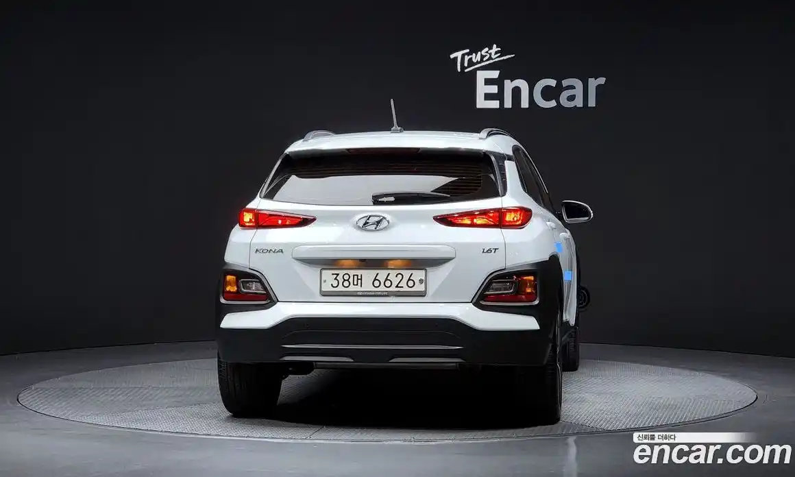 Hyundai Kona 2018 1.6 Автомат в Москве № 745718, фото 4