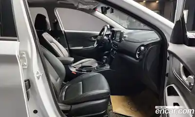 Hyundai Kona 2018 1.6 Автомат в Москве № 745718, миниатюра 10