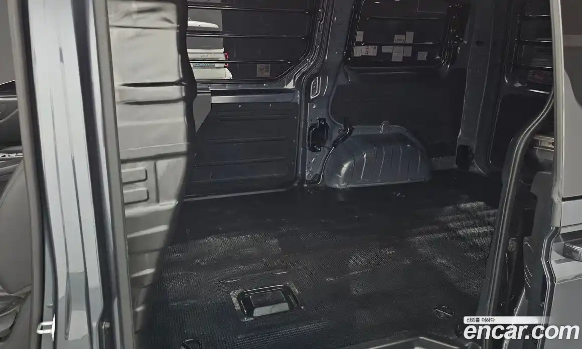 Hyundai Staria 2023 2.2 Автомат в Москве № 745877, фото 12