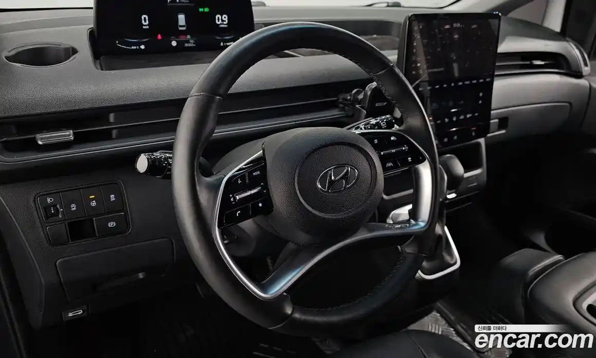 Hyundai Staria 2023 2.2 Автомат в Москве № 745877, фото 13